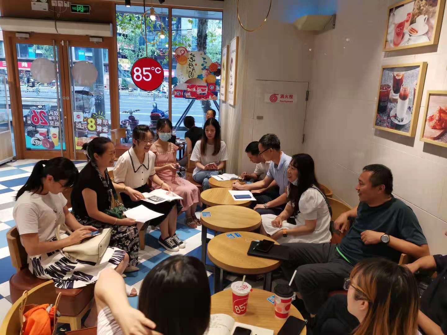 �������ϸ�J9���ֲ������㡷��ί�ٿ���̸��