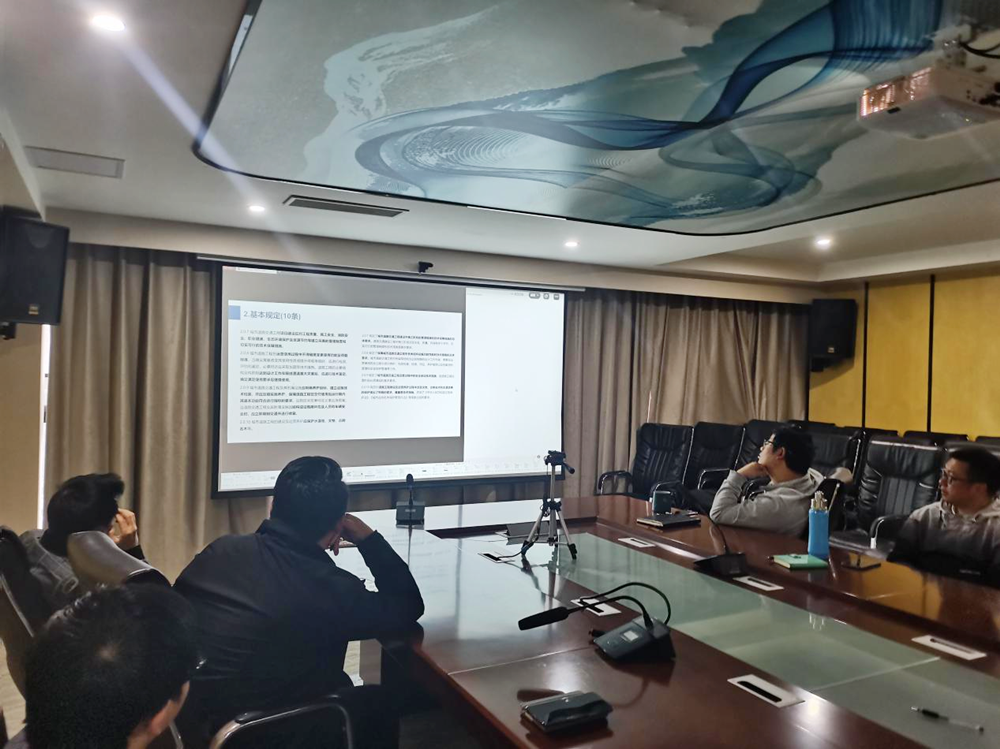 �����ϸ�J9���ֲ��������Ժ�в�ҵ������֯������רҵ��Ա�μ��п�Э�淶��ѵ